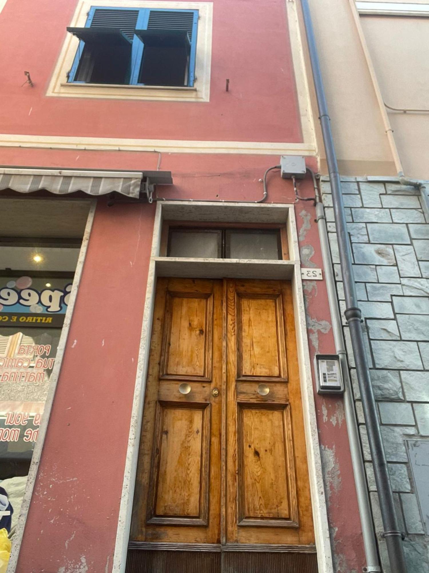 H H Moneglia Il Vicolo Apartment Bagian luar foto
