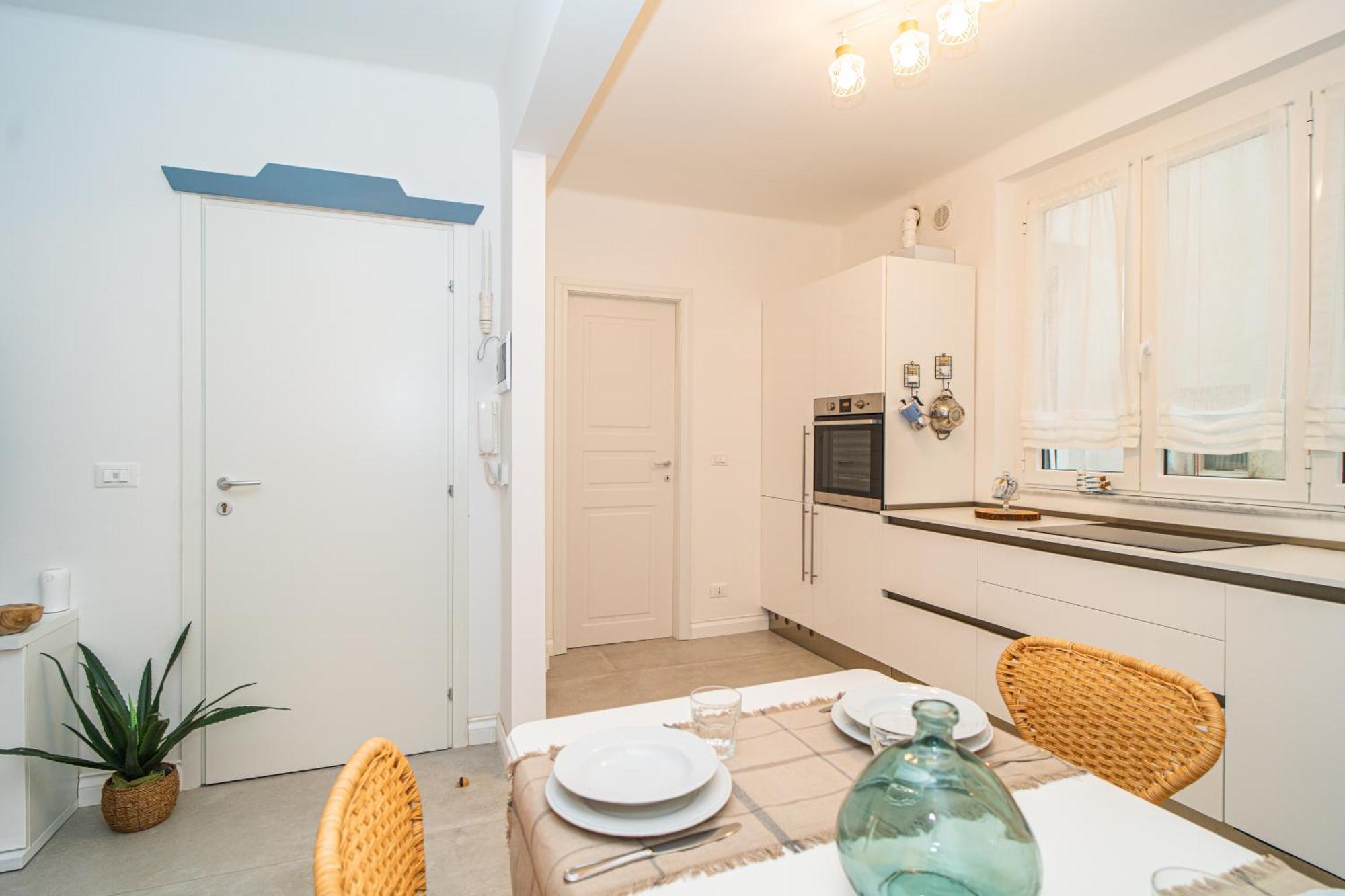 H H Moneglia Il Vicolo Apartment Bagian luar foto