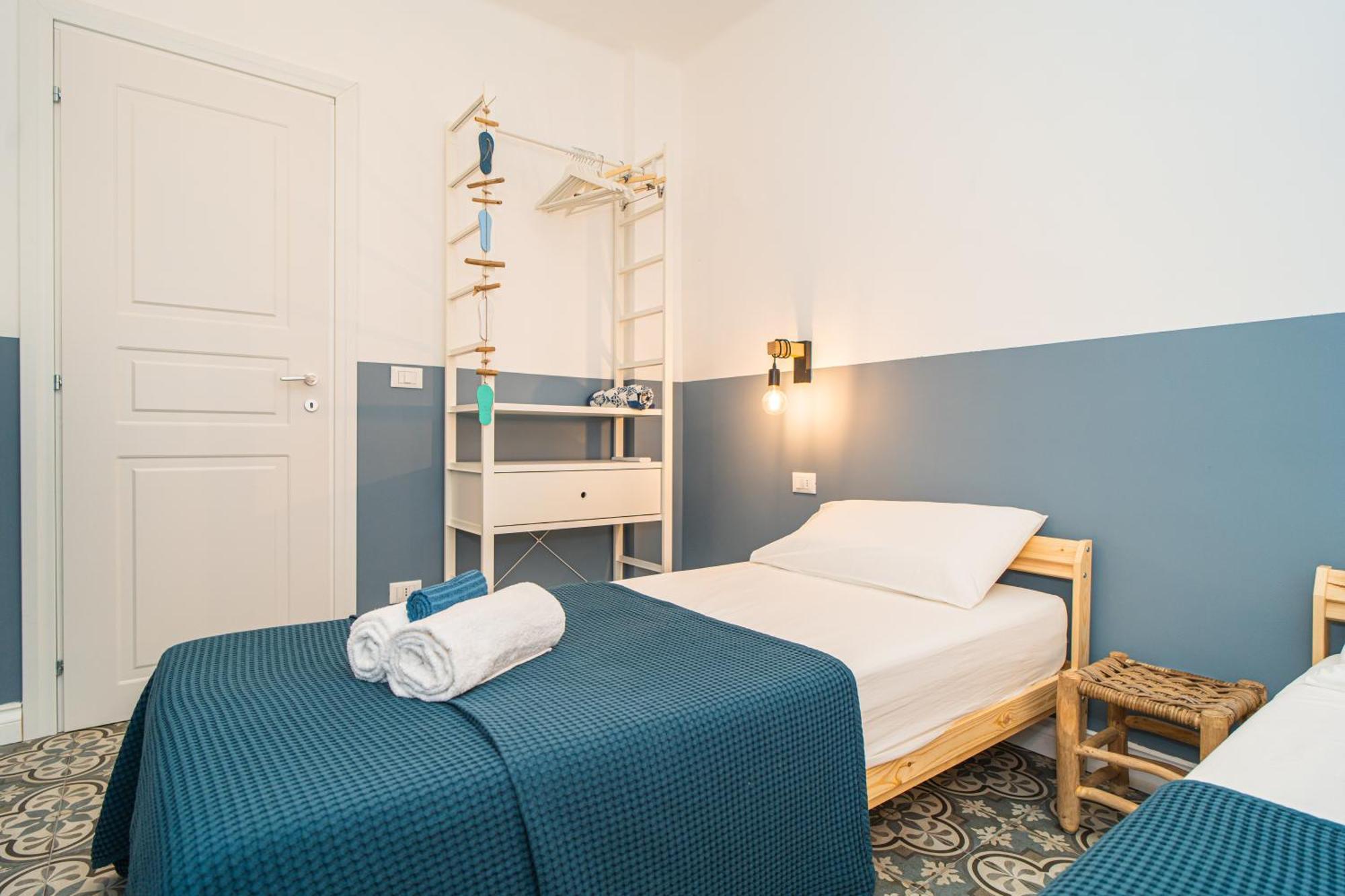 H H Moneglia Il Vicolo Apartment Bagian luar foto